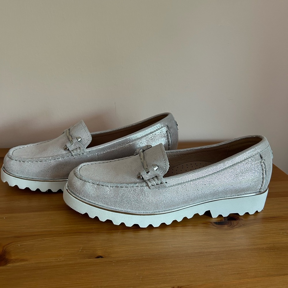 Pelle Moda Shoes - Picture 8 of 16